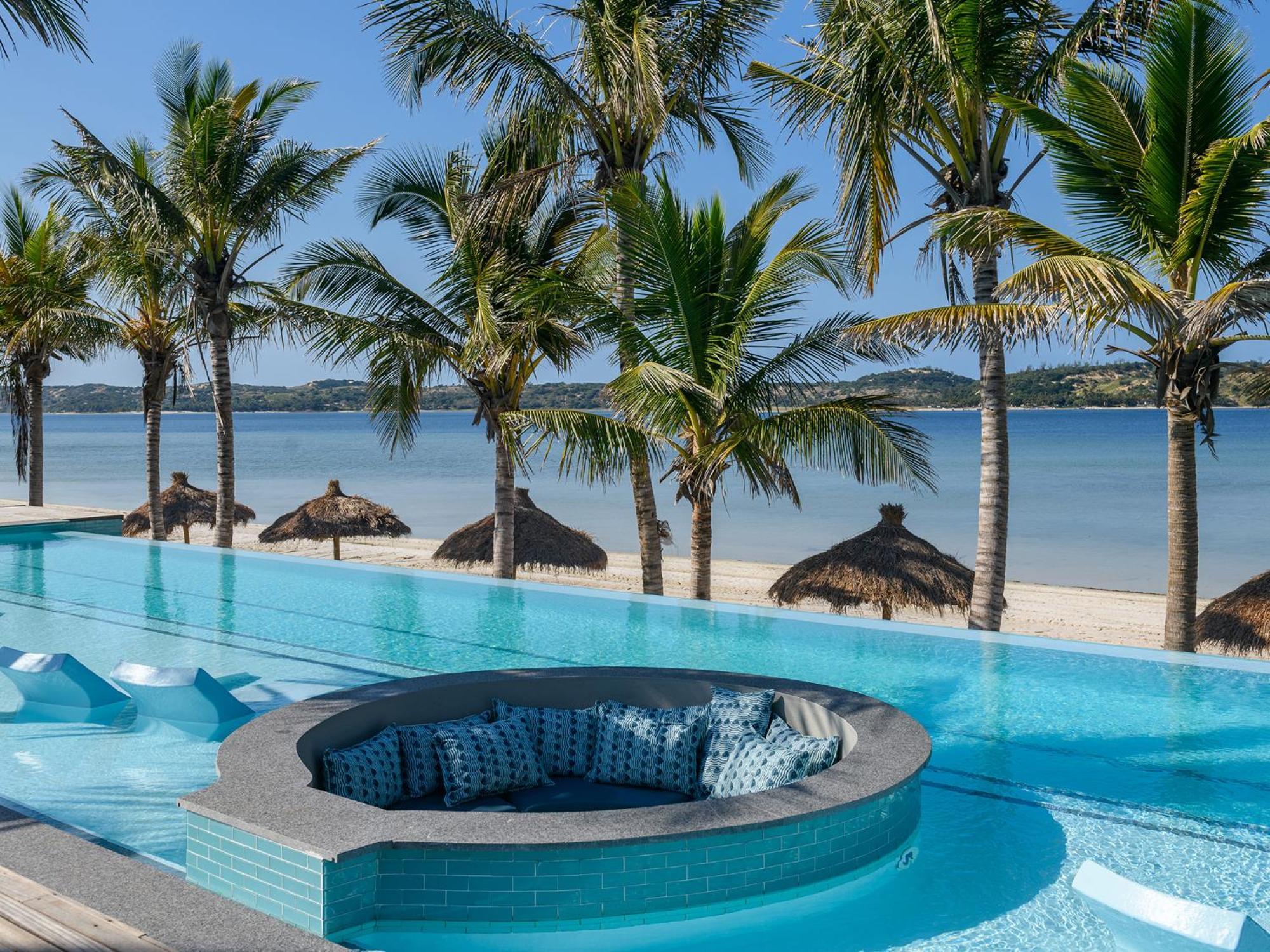 San Martinho Hotel Vila Praia Do Bilene Bagian luar foto